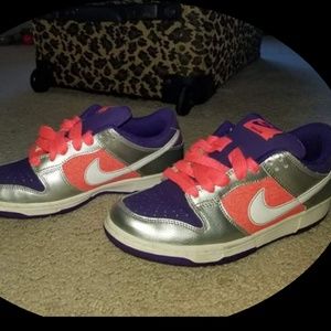 Nike low dunks